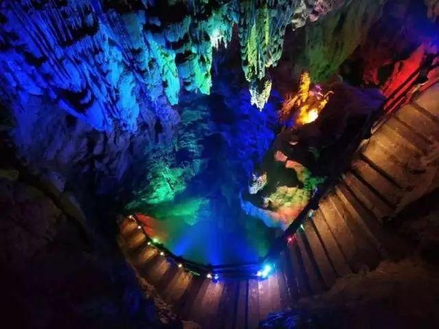 逃离遗弃的建筑5